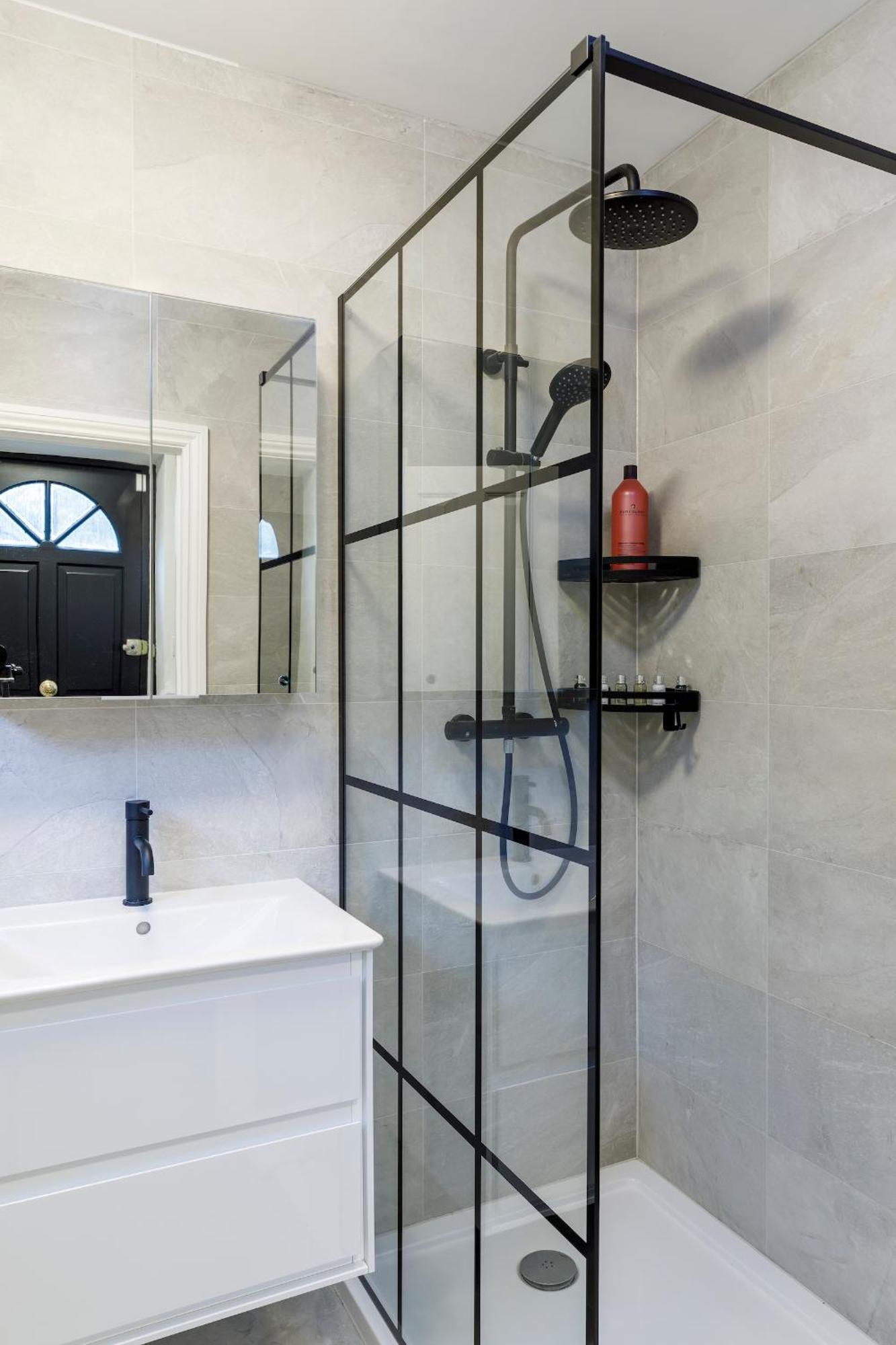 Spacious 2 Bedroom Apartment With Beautiful Garde Μπράιτον Εξωτερικό φωτογραφία